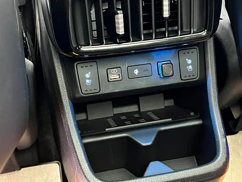 Kusitu 2021 380TGDi Smart Love Premium Edition LUX Premium купить на сайте DeffCars