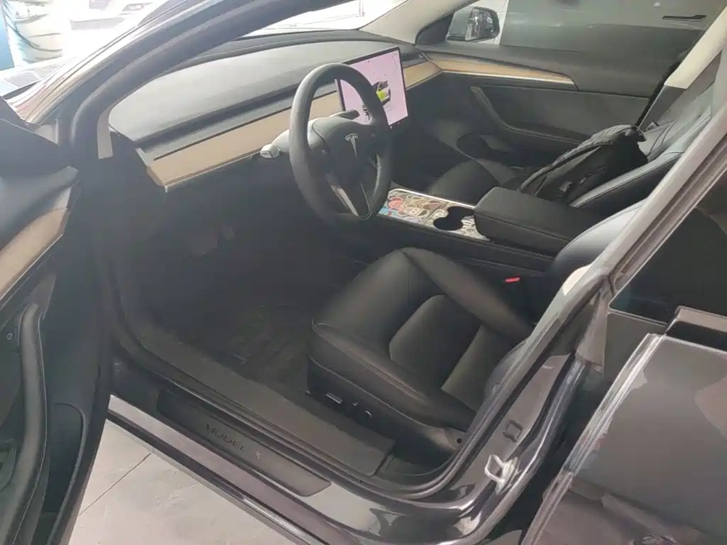 Model 3 2022 rear-wheel drive version купить на сайте DeffCars