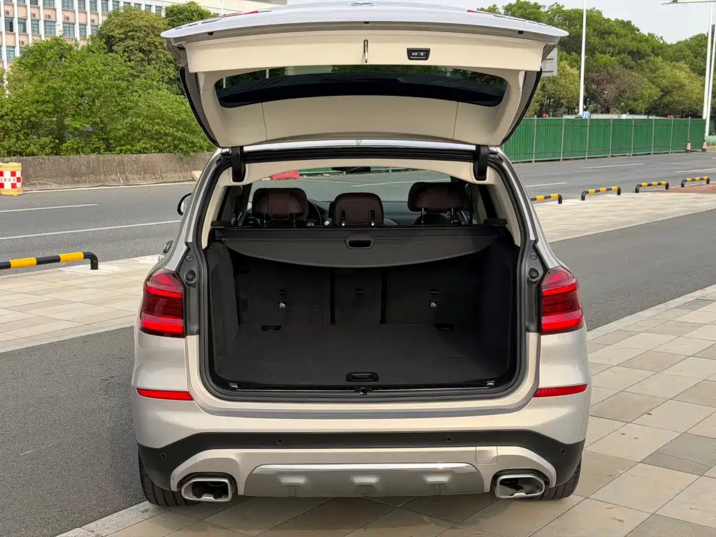 BMW X3 2021 facelift xDrive28i luxury package купить на сайте DeffCars