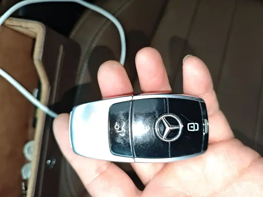 Mercedes-Benz E-Class New Energy 2022 Model 2 E 350 e L plug-in hybrid sedan купить на сайте DeffCars