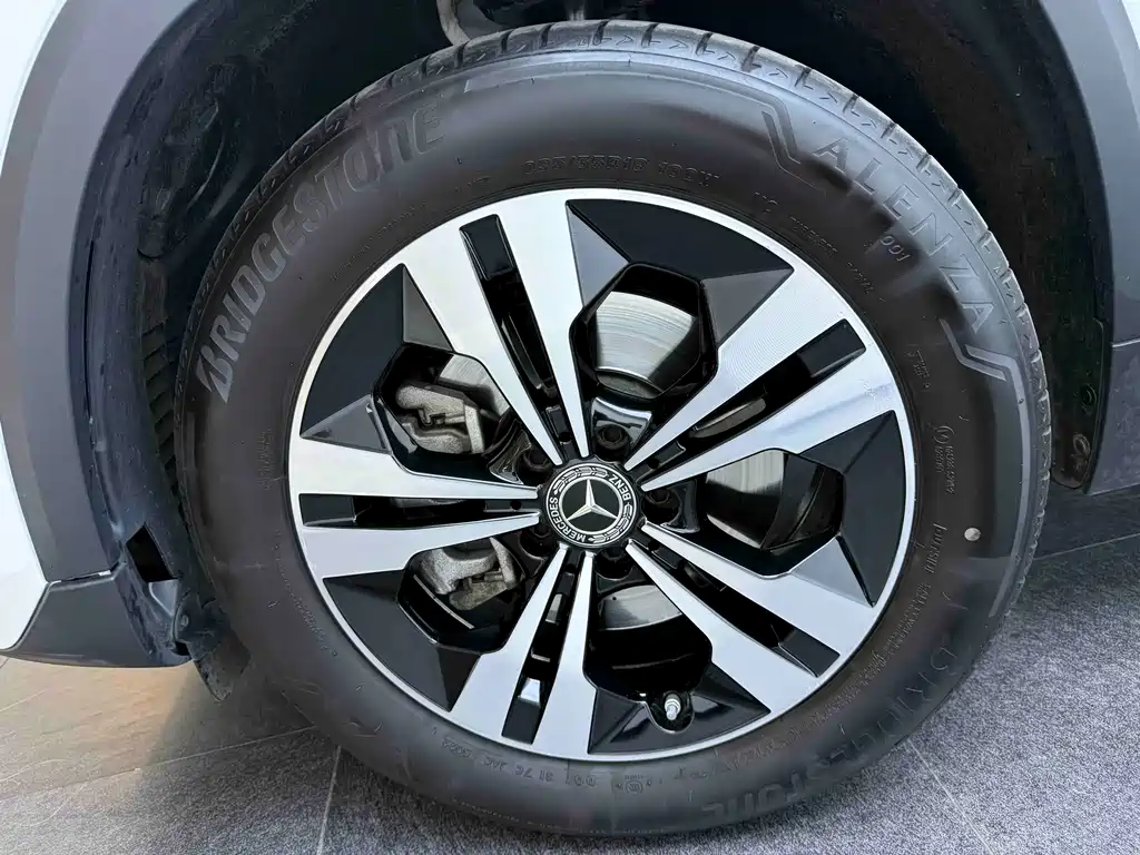 Mercedes-Benz GLA 2023 GLA 220 купить на сайте DeffCars