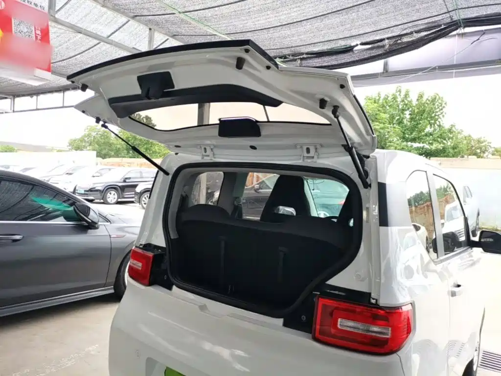 Hongguang MINIEV 2020 Relaxed Model Sanyuan Lithium купить на сайте DeffCars