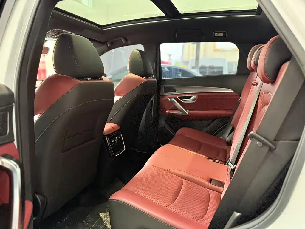 Jietu X70 PLUS 2023 model 1.6T DCT Powerful PLUS 5 seats купить на сайте DeffCars