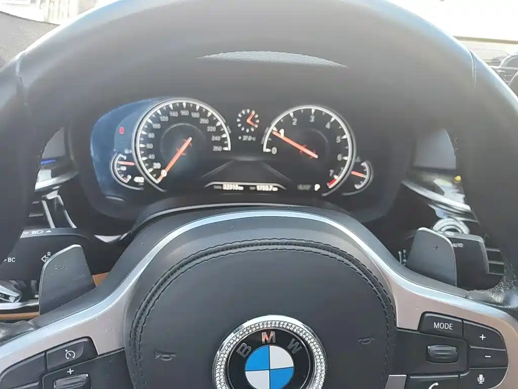 BMW 5 Series 2018 530Li xDrive M Sports Package купить на сайте DeffCars