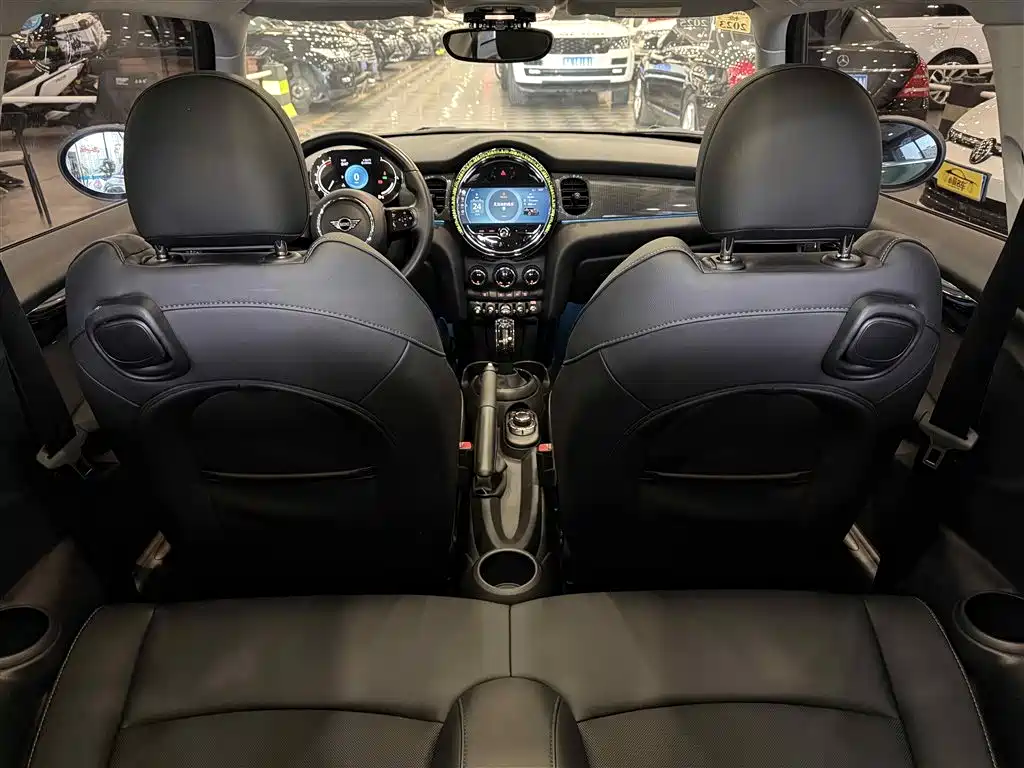 MINI 2022 1.5T COOPER Classic купить на сайте DeffCars