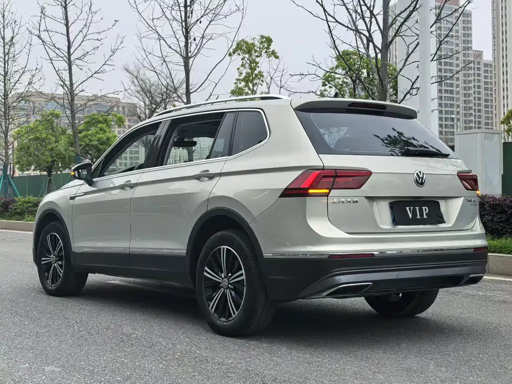 Tiguan L 2017 380TSI automatic four-wheel drive luxury version купить на сайте DeffCars
