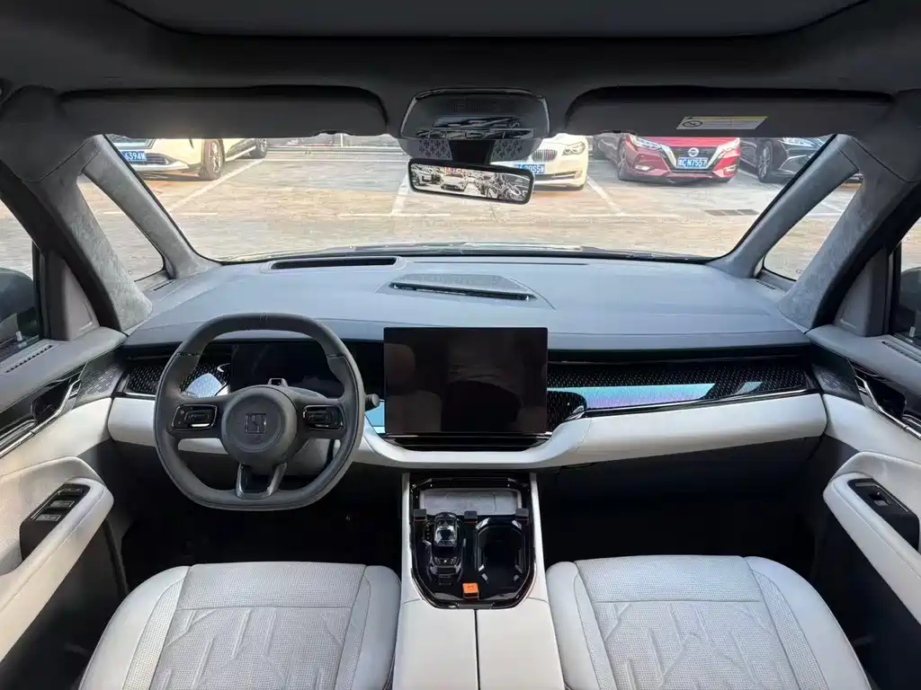 Jikrypton 009 2024 seven-seater aisle version 108kWh купить на сайте DeffCars