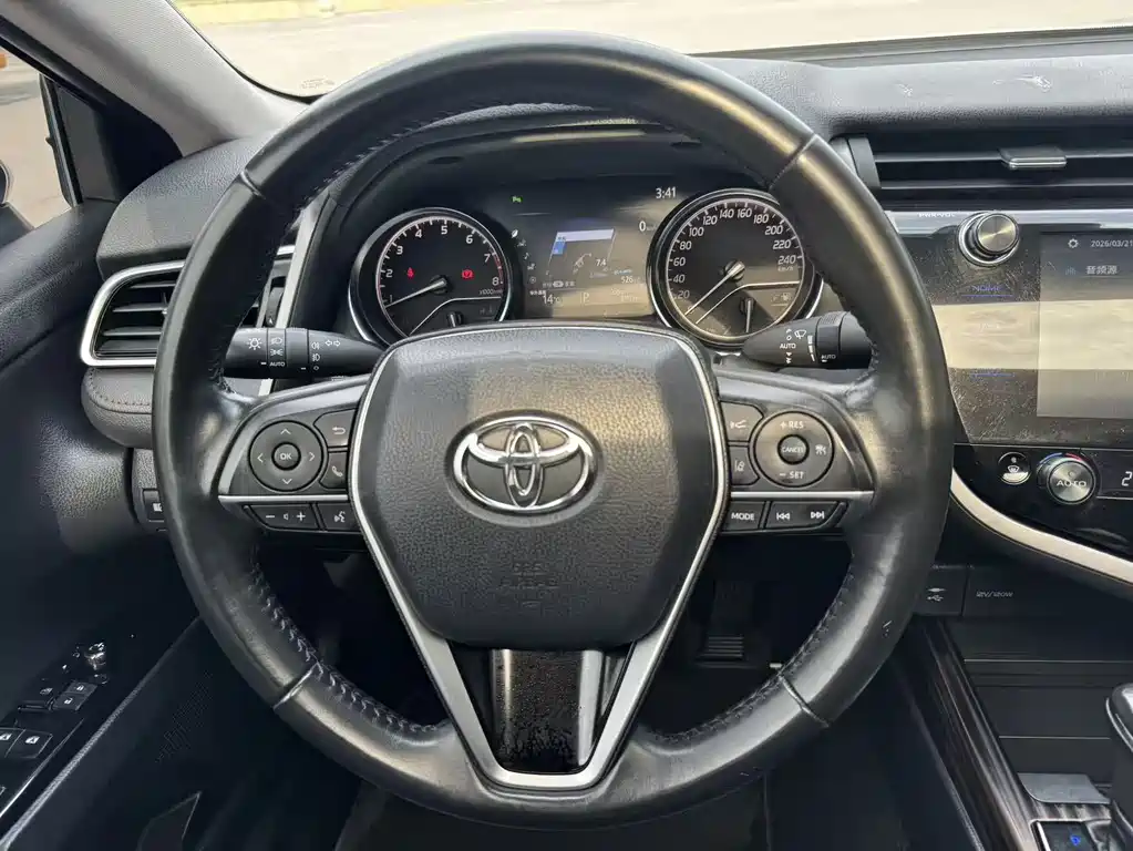 Camry 2019 2.0G Deluxe Edition National VI купить на сайте DeffCars
