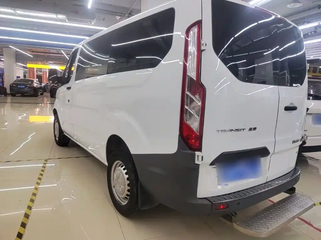 Transit 2019 2.0T Gasoline Automatic Multipurpose Commercial Vehicle Short Axle Low Top 6 Seater Country VI купить на сайте DeffCars