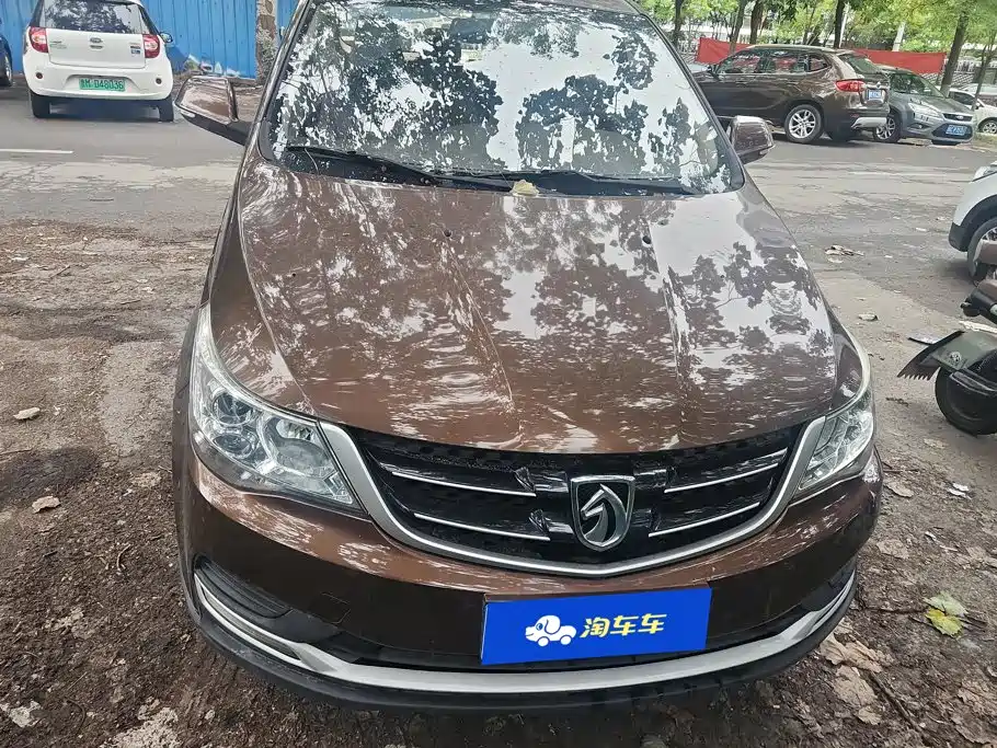 Baojun 730 2016 1.5L manual standard type 5 seats купить на сайте DeffCars