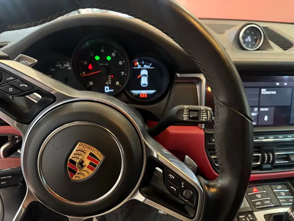Macan 2020 Macan 2.0T купить на сайте DeffCars