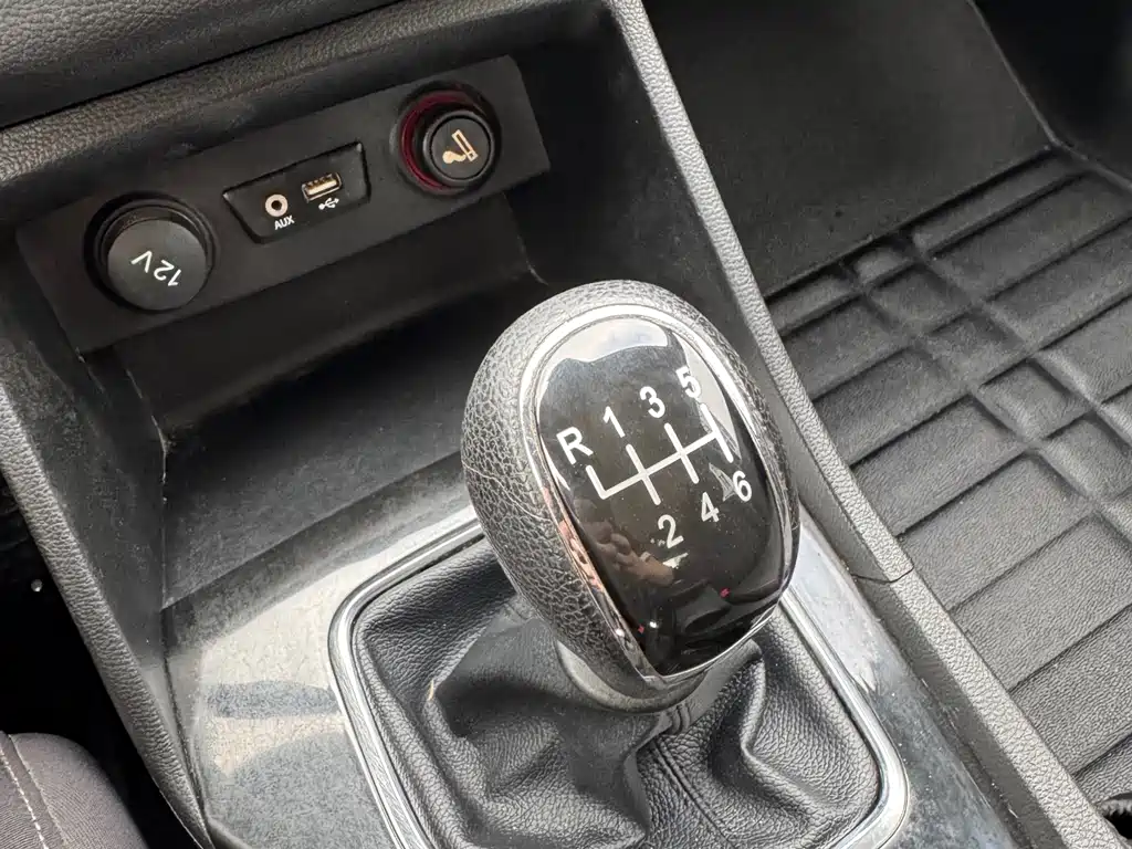 Baojun 730 2019 1.5L manual fashion 7 seats National V купить на сайте DeffCars