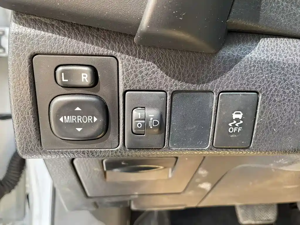 Corolla 2017 facelift 1.2T S-CVT GL купить на сайте DeffCars