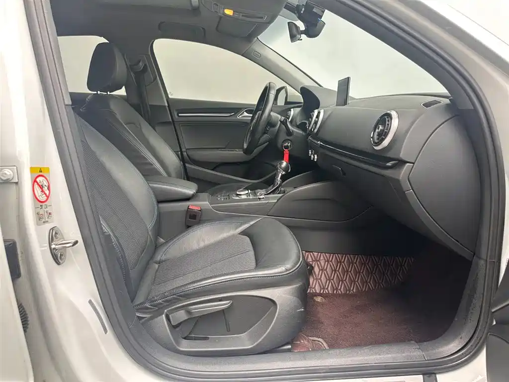 Audi A3 2019 Limousine 35 TFSI Fashion Type National VI купить на сайте DeffCars