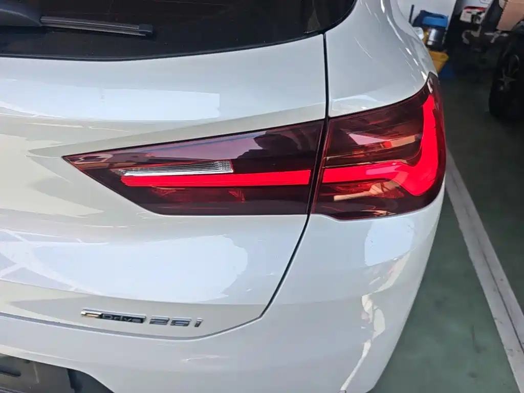 BMW X2 2021 facelift sDrive25i M sports package купить на сайте DeffCars