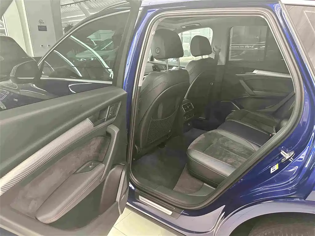 Audi Q5L 2020 45 TFSI exclusive sports model купить на сайте DeffCars