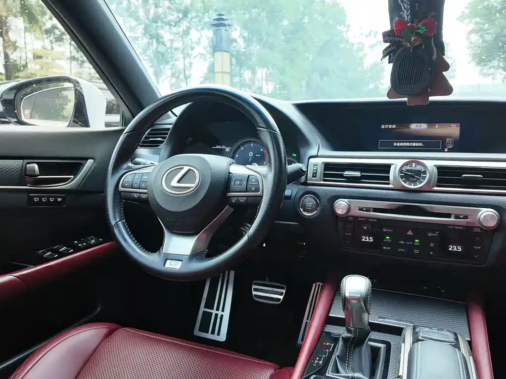 Lexus GS 2016 200t F SPORT купить на сайте DeffCars