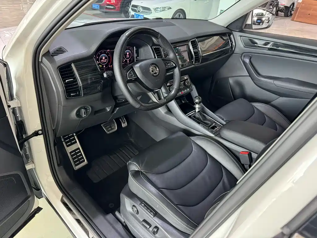 Kodiak 2019 facelift TSI330 5-seater two-wheel drive luxury premium version National V купить на сайте DeffCars