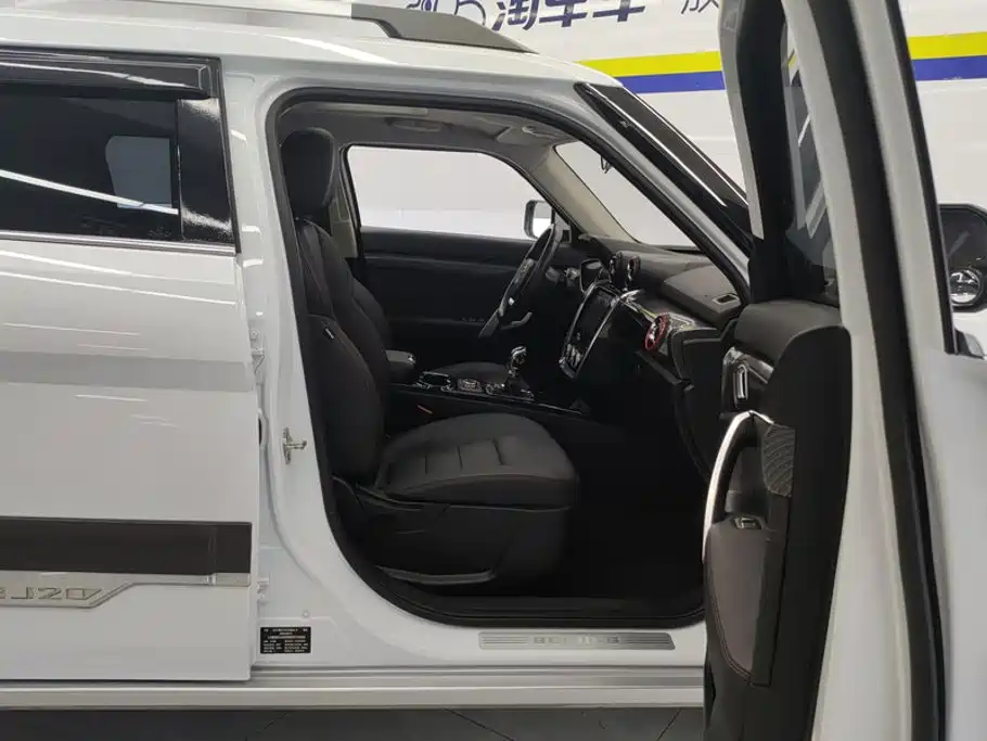 Beijing off-road BJ20 2016 1.5T manual luxury model купить на сайте DeffCars