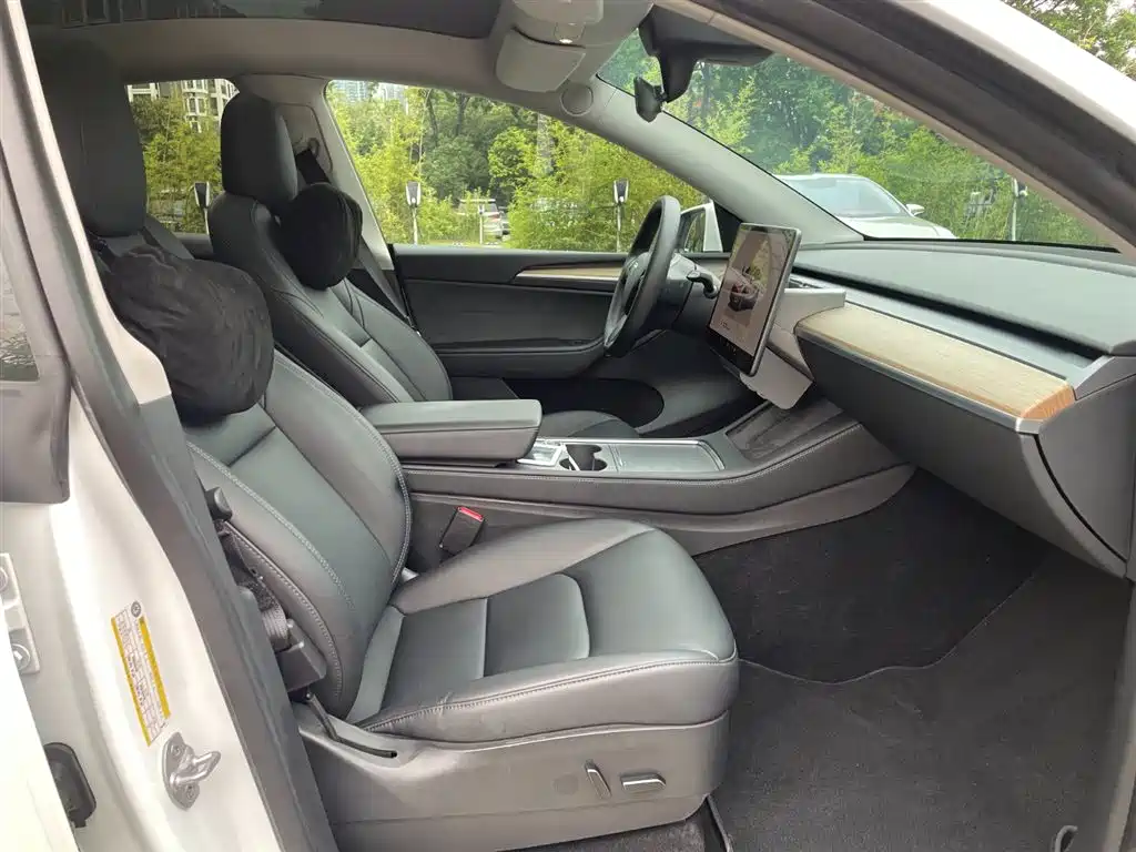 Model Y 2022 rear-wheel drive version купить на сайте DeffCars