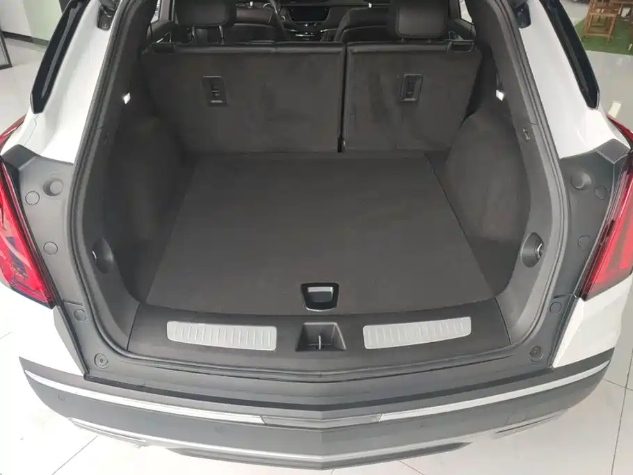 Cadillac XT5 2023 2.0T two-wheel drive fashion model купить на сайте DeffCars