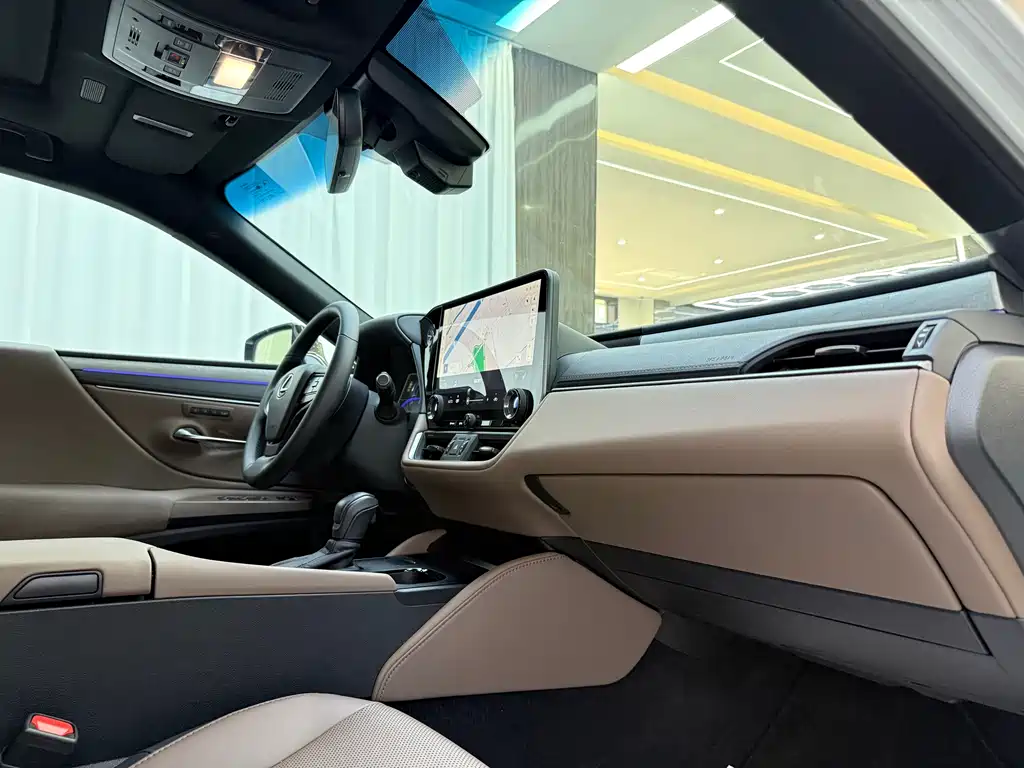 Lexus ES 2025 200 Premium Edition купить на сайте DeffCars