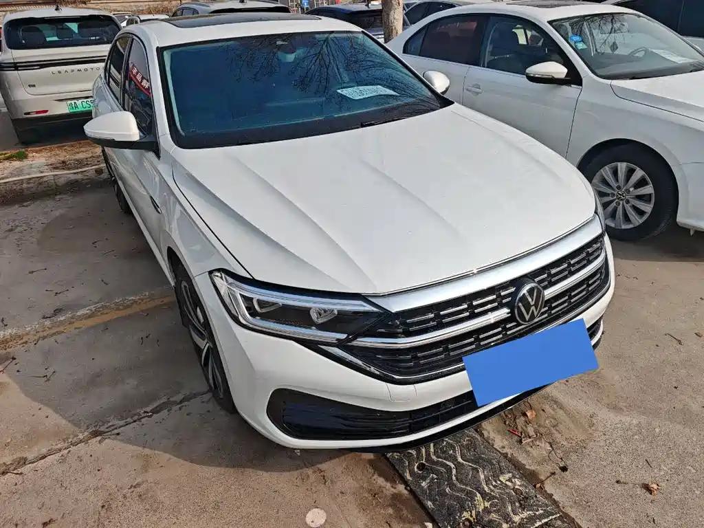 Sagitar 2025 300TSI DSG Excellence Edition купить на сайте DeffCars