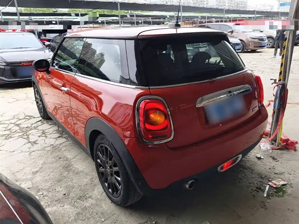 MINI 2018 1.5T ONE PLUS купить на сайте DeffCars