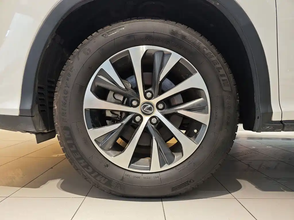 Lexus RX 2020 300 2WD Elite Edition National VI купить на сайте DeffCars