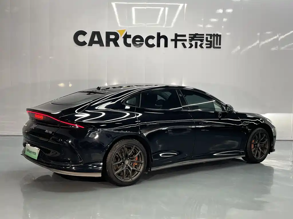 Zhiji L6 2024 Max Standard Edition купить на сайте DeffCars