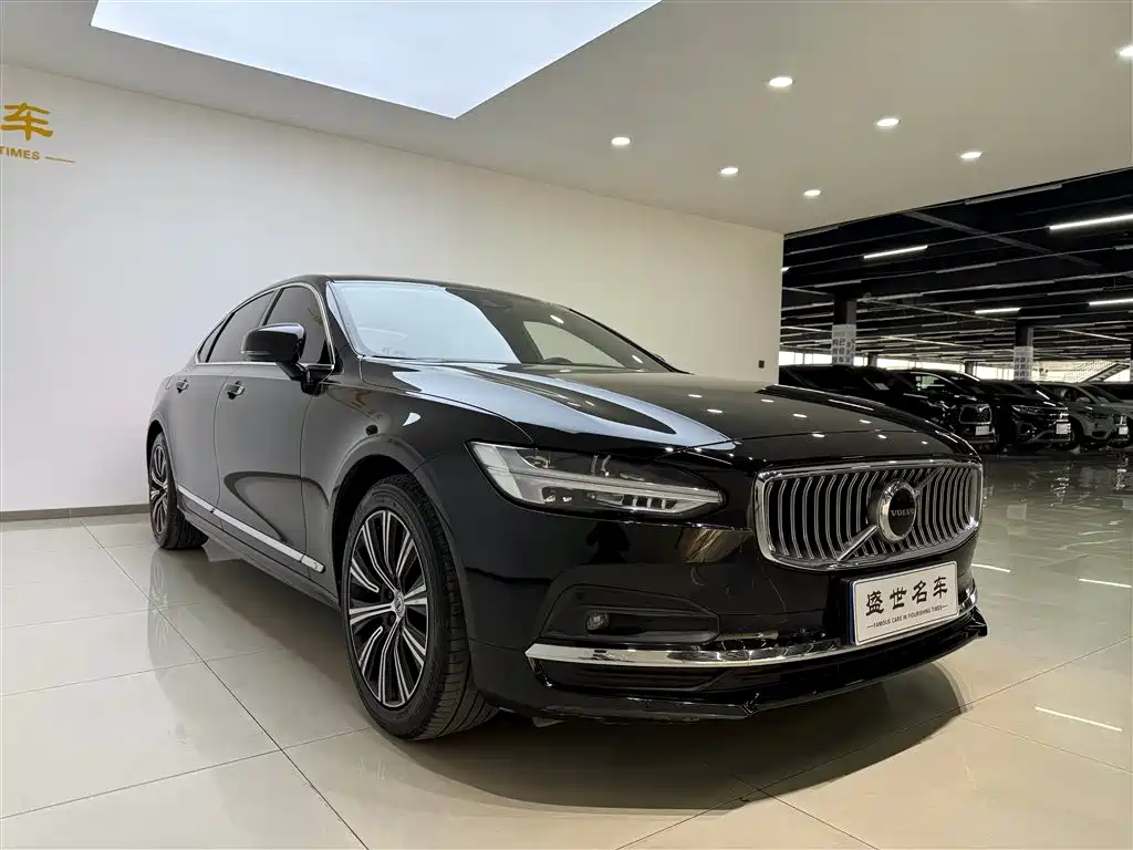 Volvo S90 2021 B5 Zhiyi Luxury Edition купить на сайте DeffCars