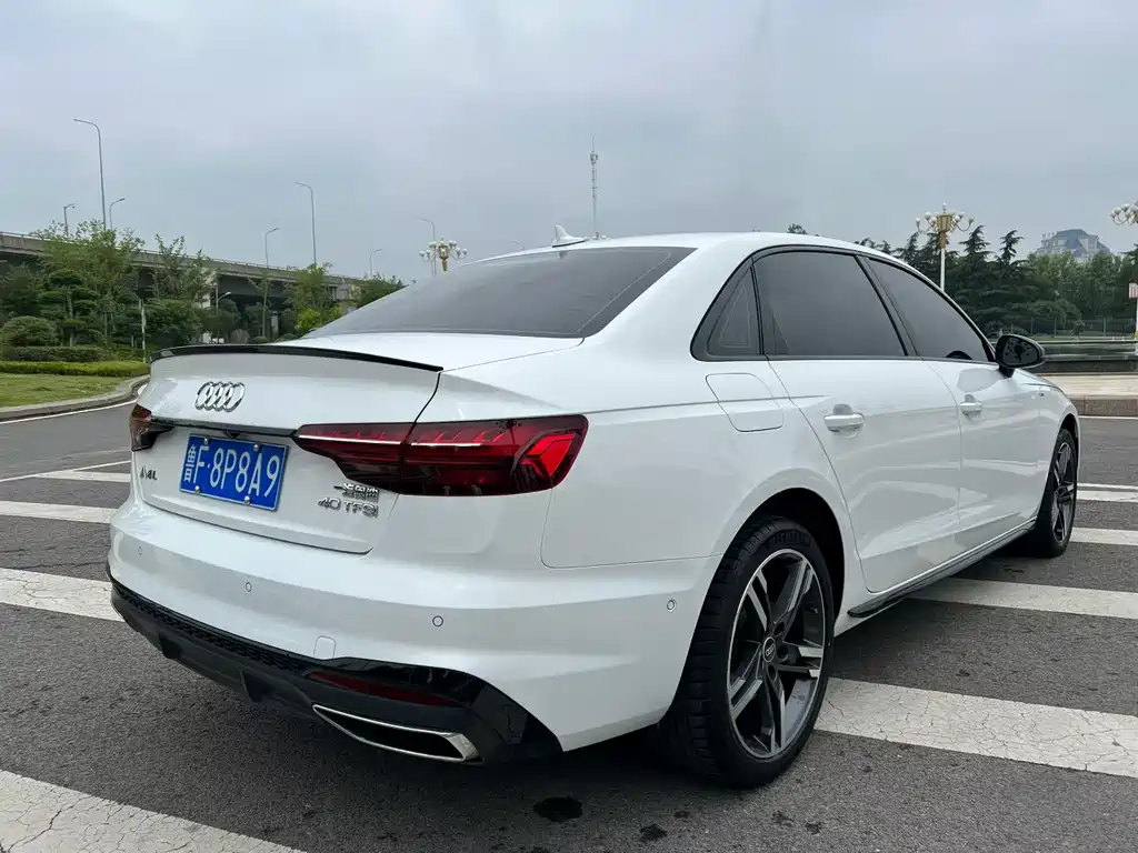 Audi A4L 2022 40 TFSI luxury and dynamic model купить на сайте DeffCars
