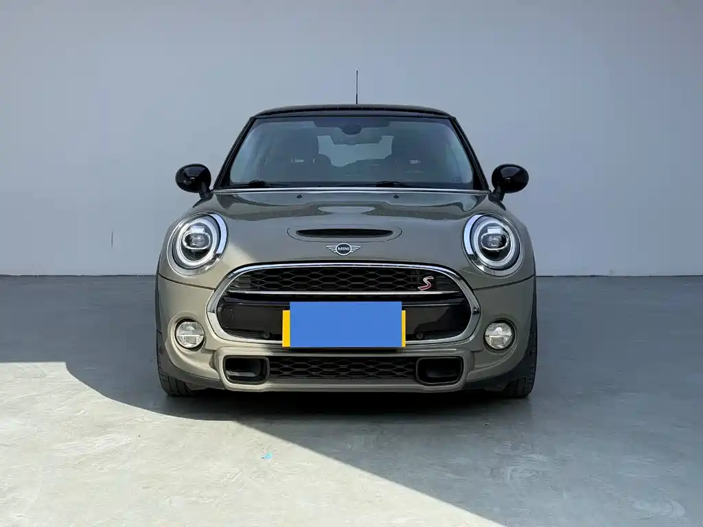 MINI 2019 2.0T COOPER S Classic купить на сайте DeffCars