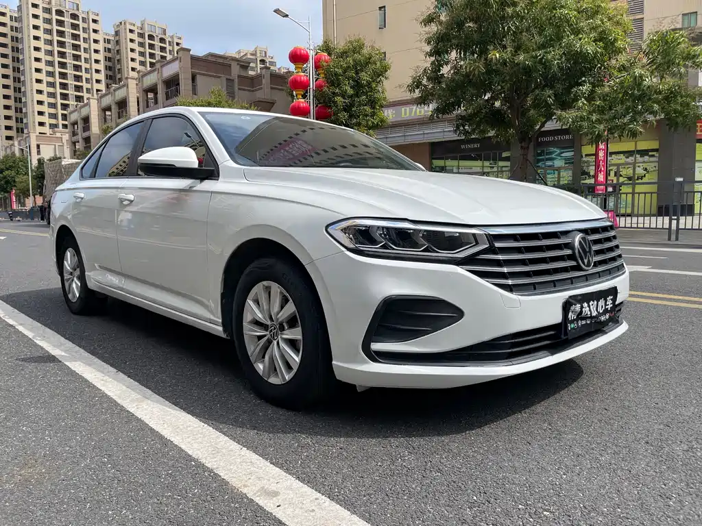 Lavida 2023 facelift 1.5L automatic Deyi version купить на сайте DeffCars