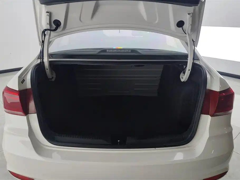 Santana 2021 1.5L automatic fashion version купить на сайте DeffCars