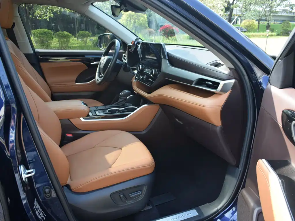 Highlander 2022 dual engine 2.5L four-wheel drive premium version 7 seats купить на сайте DeffCars