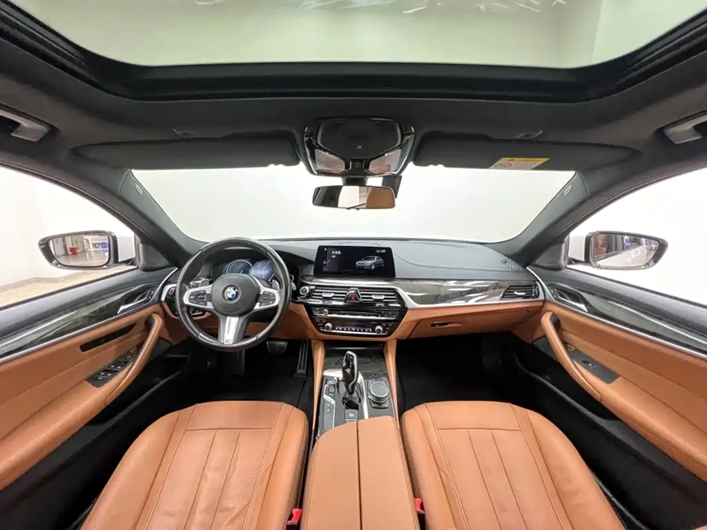 BMW 5 Series 2018 530Li Exclusive M Sports Package купить на сайте DeffCars