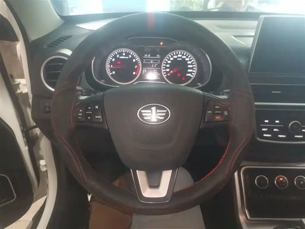 Pentium X40 2019 1.6L automatic luxury model National VI купить на сайте DeffCars