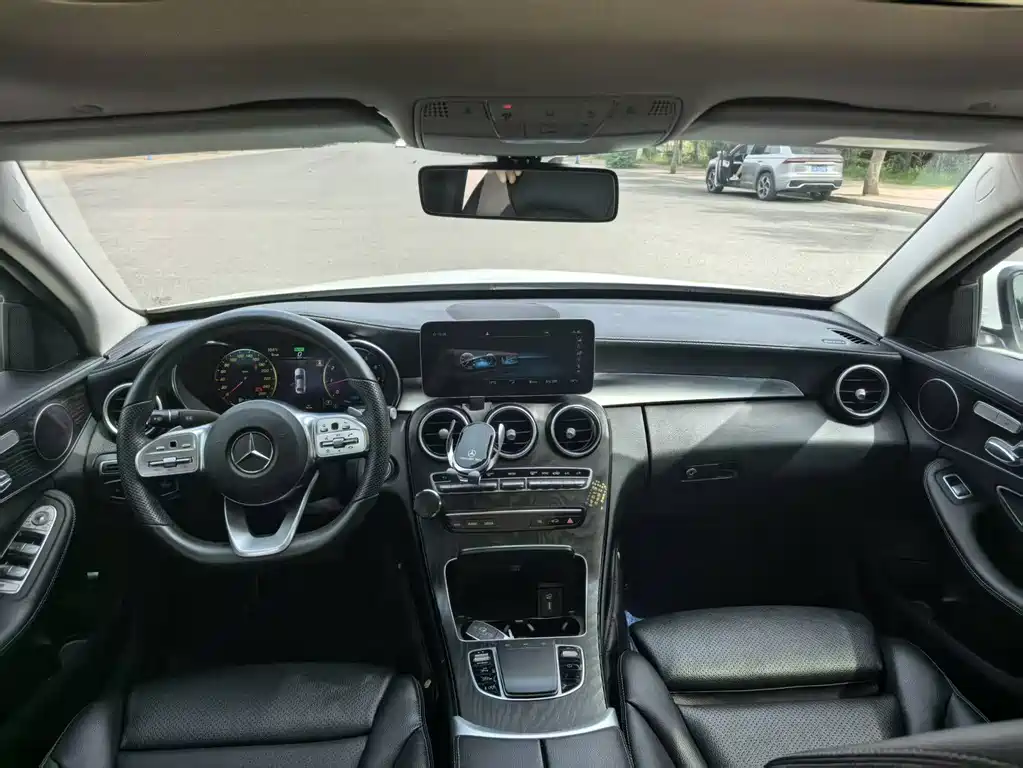 Mercedes-Benz C-Class 2020 C 260 L Sports Edition купить на сайте DeffCars