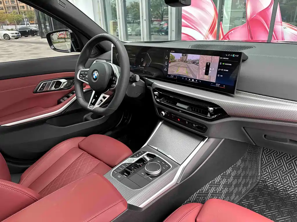 BMW 3 Series 2025 330i M Sports Night Package купить на сайте DeffCars