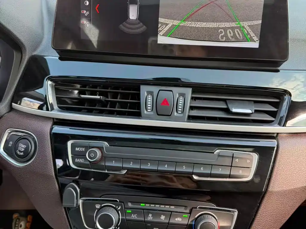 BMW X1 sDrive20Li sleek 2022 купить на сайте DeffCars