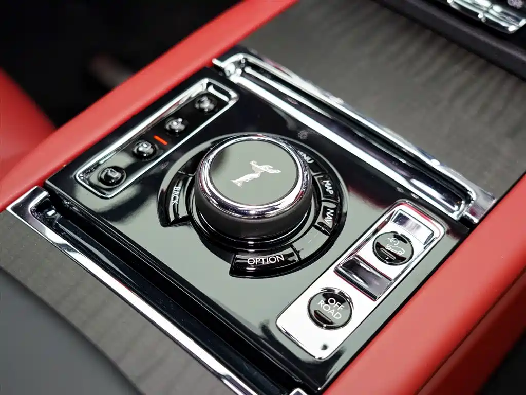 Cullinan 2018 four-seat version купить на сайте DeffCars