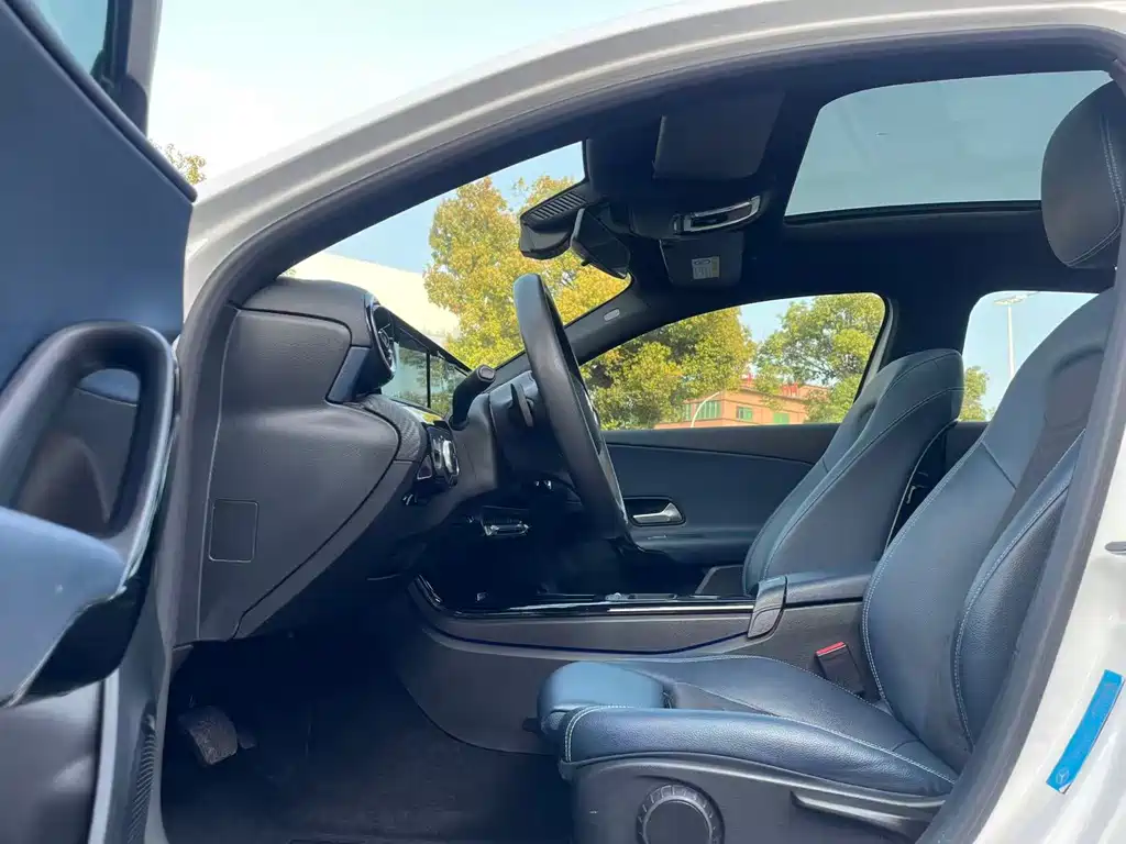 Mercedes-Benz A-Class 2020 A 180 L купить на сайте DeffCars