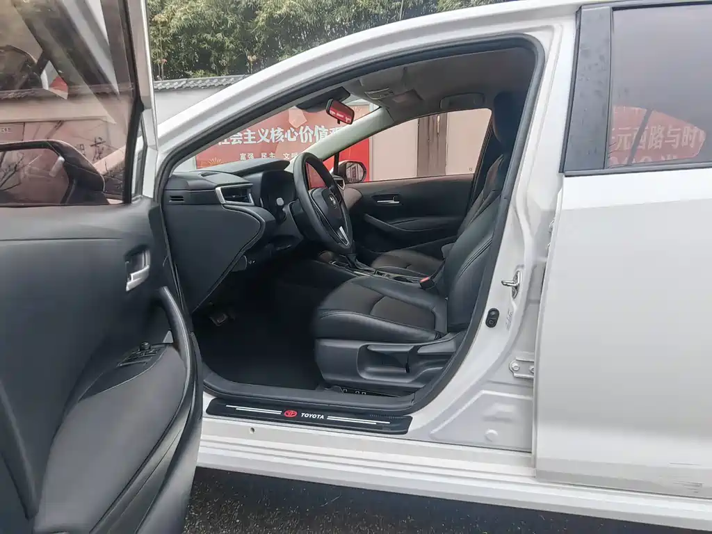 Corolla 2021 1.2T S-CVT Pioneer Edition купить на сайте DeffCars
