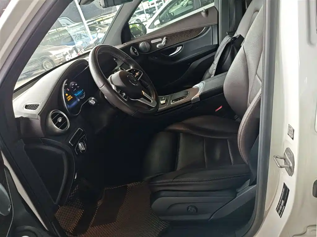 Mercedes-Benz GLC 2020 GLC 260 L 4MATIC luxury model купить на сайте DeffCars