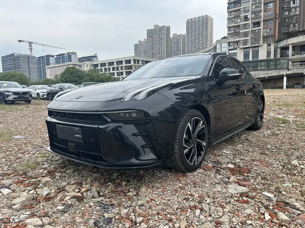 Lynk & Co 03 2023 1.5TD DCT Plus купить на сайте DeffCars