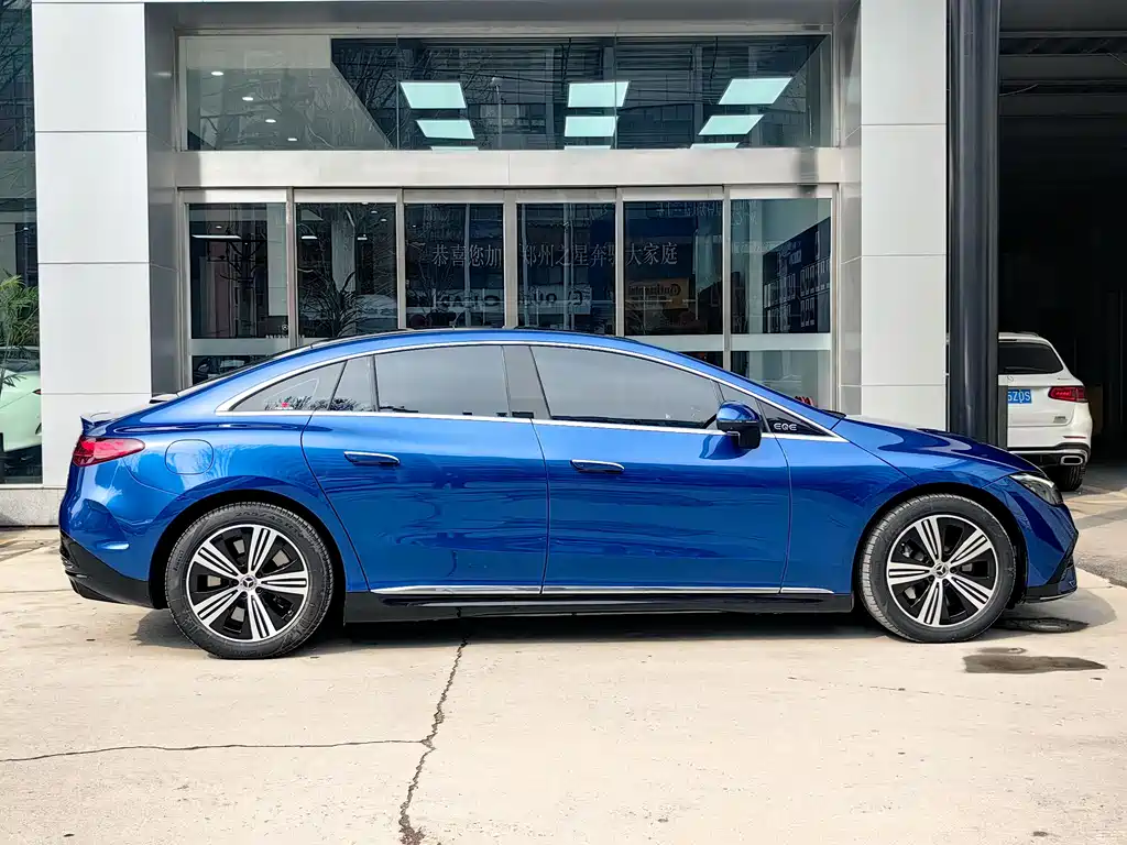 Mercedes-Benz EQE 2022 350 Luxury Edition купить на сайте DeffCars