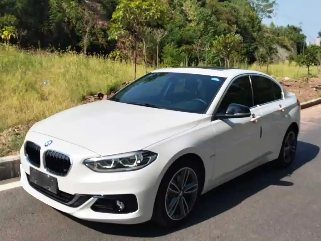 BMW 1 Series 2018 118i Sports купить на сайте DeffCars