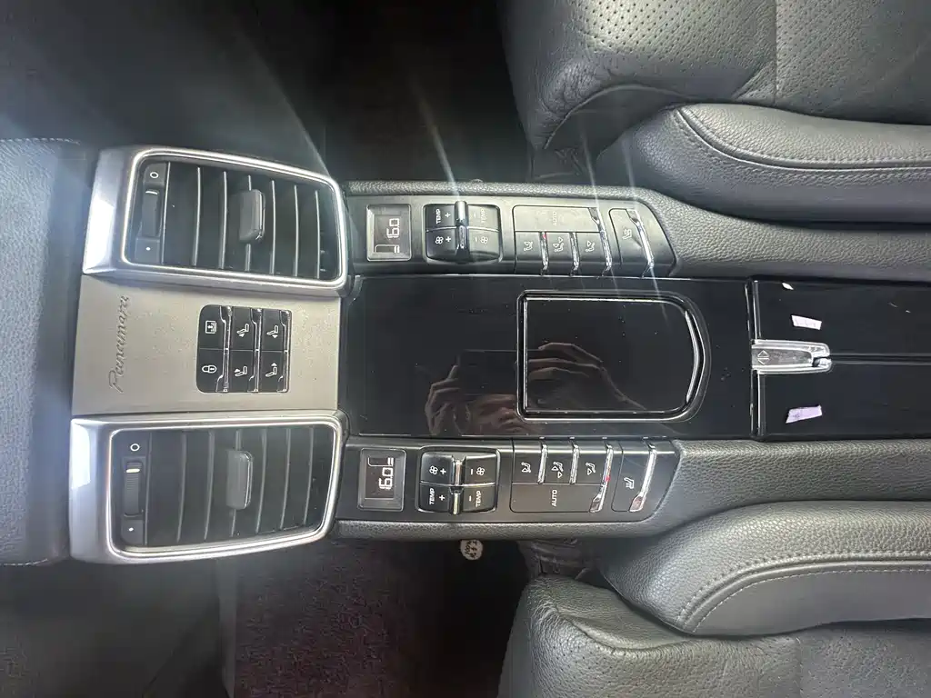 Panamera 2013 Panamera 4 Platinum Edition 3.6L купить на сайте DeffCars