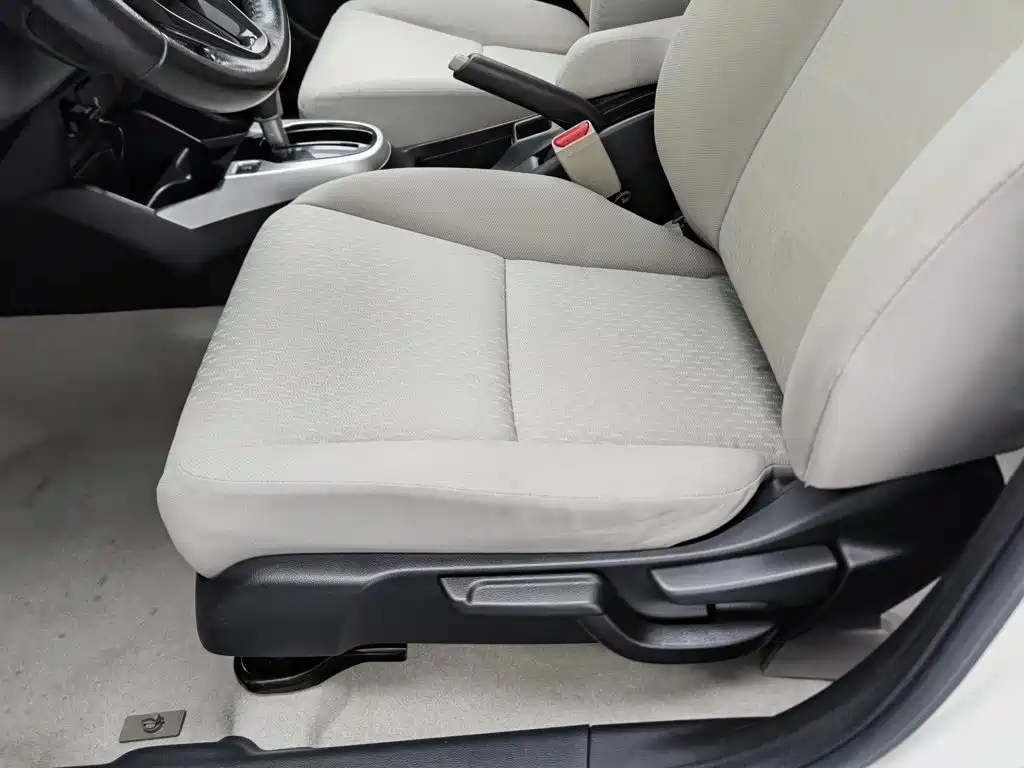 Fit 2016 1.5L EXLI CVT leading model купить на сайте DeffCars